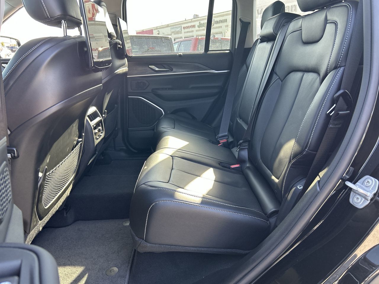 2023 Jeep Grand Cherokee in Woodbridge, Ontario