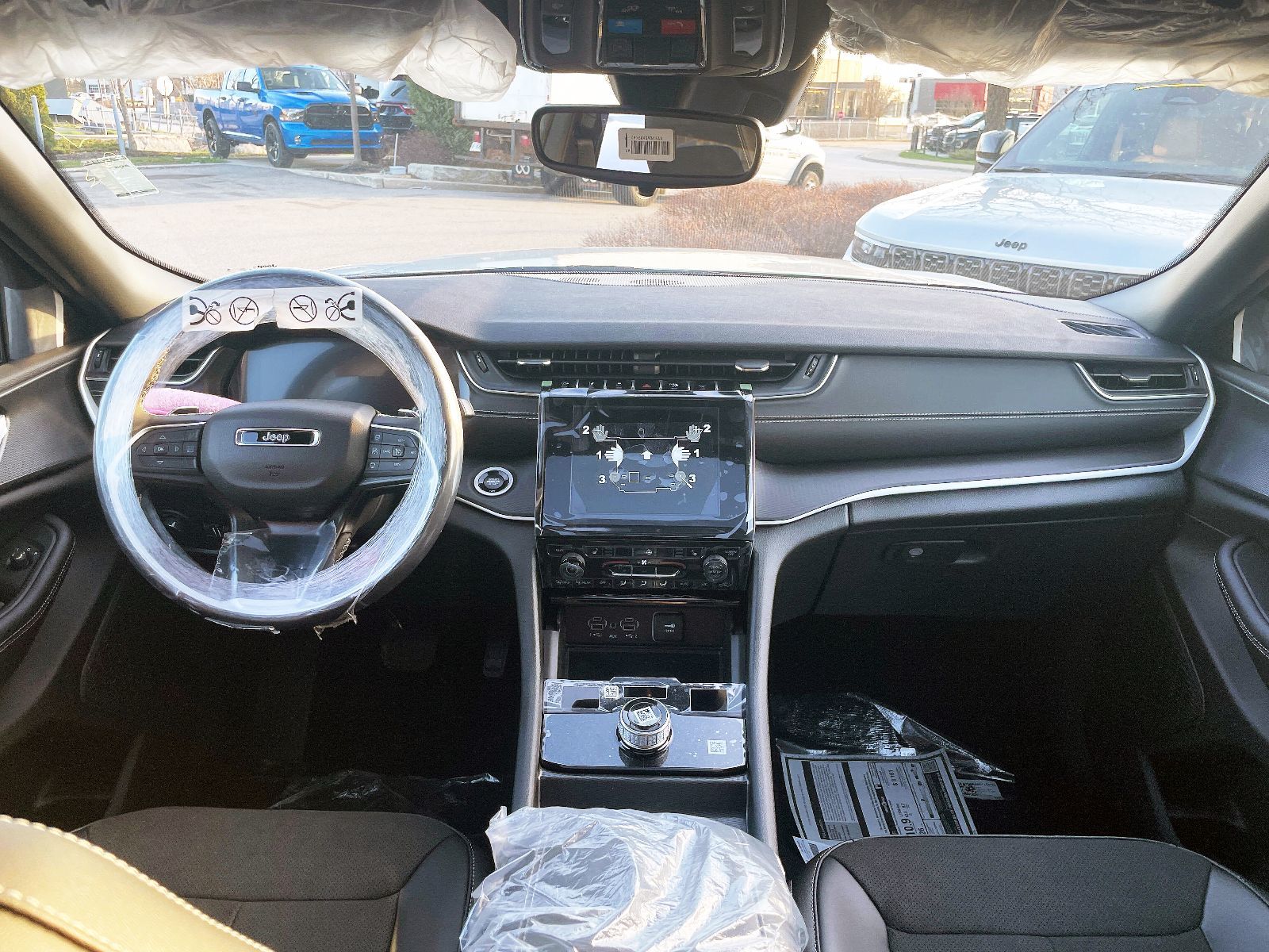 2024 Jeep Grand Cherokee in Woodbridge, Ontario