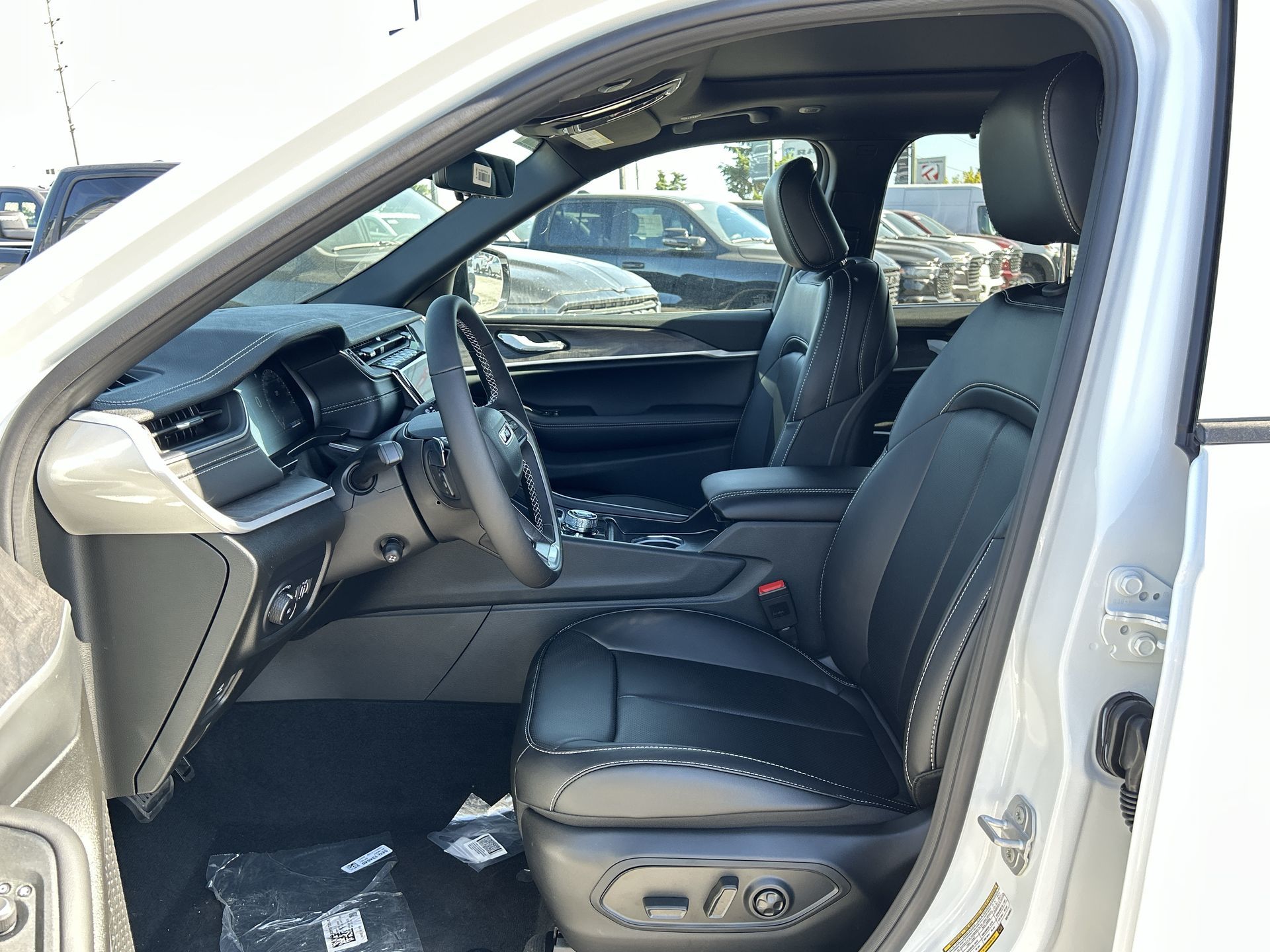 2025 Jeep Grand Cherokee in Woodbridge, Ontario