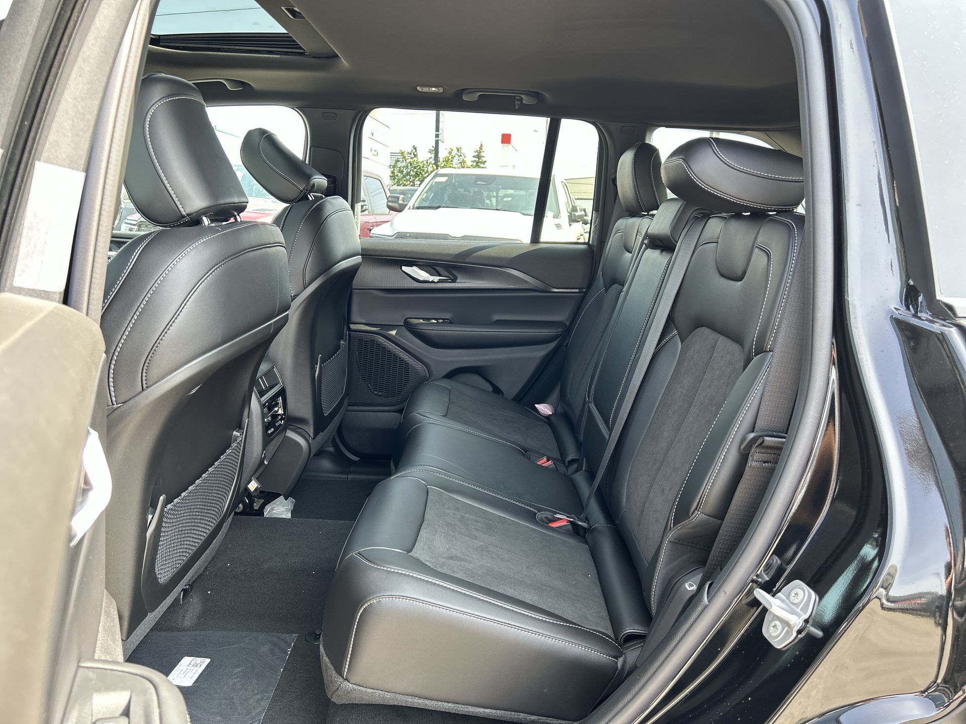 2025 Jeep Grand Cherokee in Woodbridge, Ontario