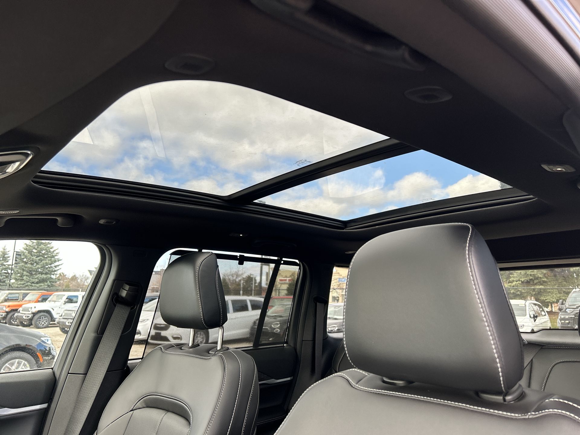 Jeep Grand Cherokee  2025 à Woodbridge, Ontario