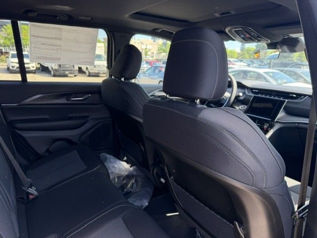 2026 Jeep Grand Cherokee in Woodbridge, Ontario