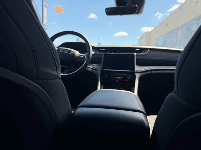 2026 Jeep Grand Cherokee in Woodbridge, Ontario