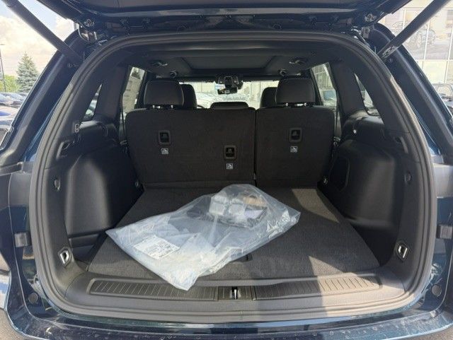 2026 Jeep Grand Cherokee in Woodbridge, Ontario