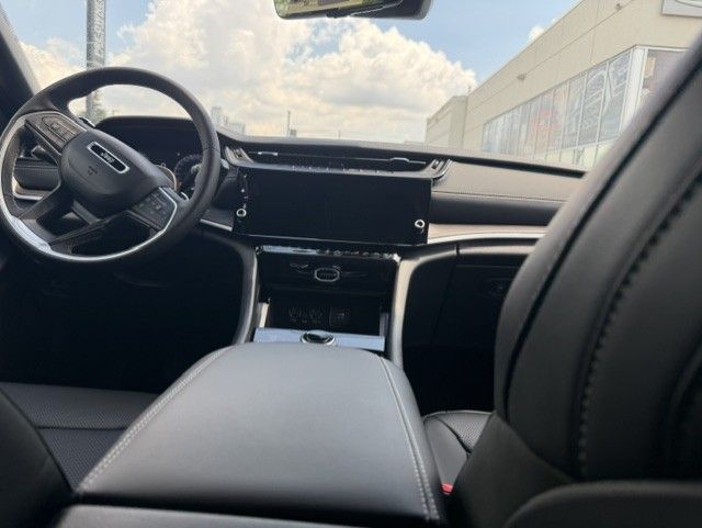 2026 Jeep Grand Cherokee in Woodbridge, Ontario