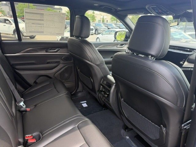 2026 Jeep Grand Cherokee in Woodbridge, Ontario