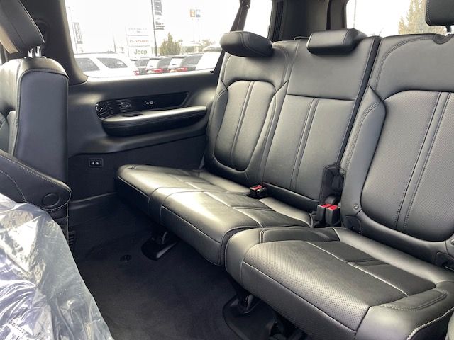 2026 Jeep Grand Wagoneer L