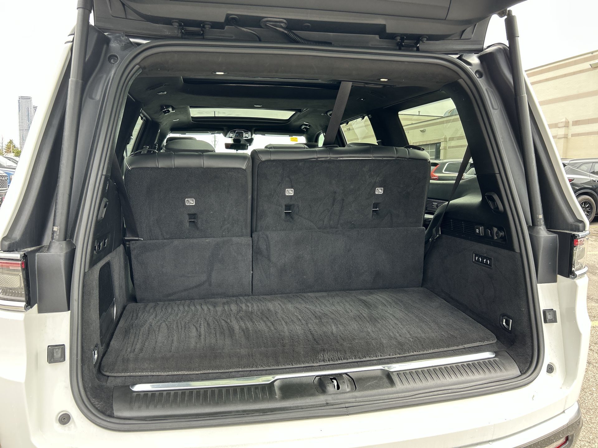 2022 Jeep Grand Wagoneer