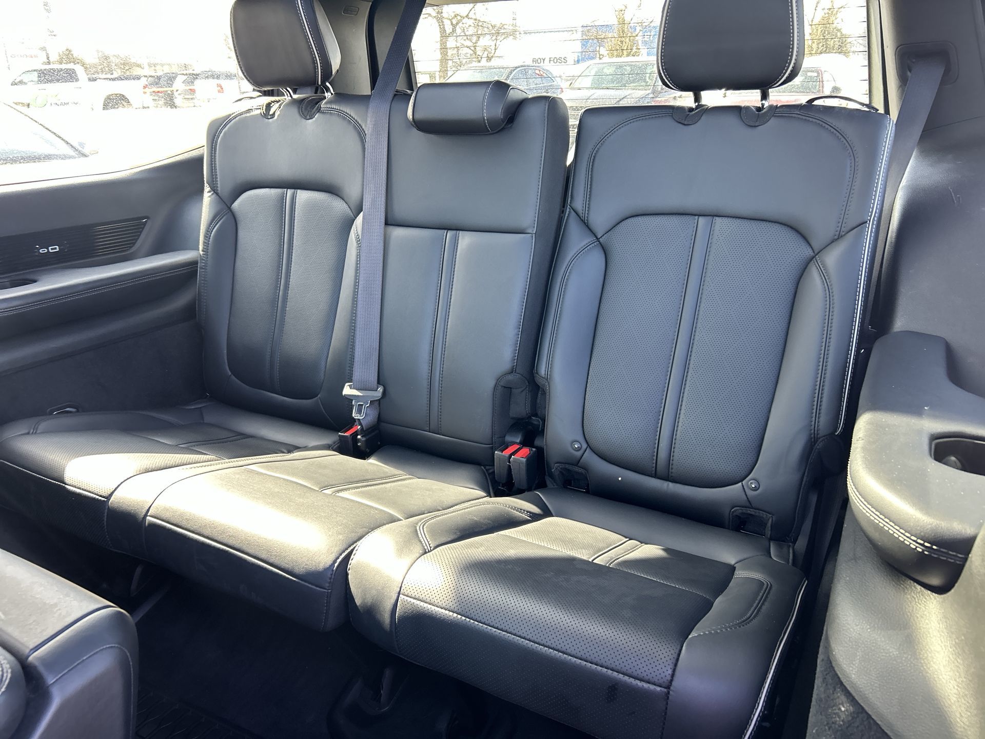 2022 Jeep Grand Wagoneer