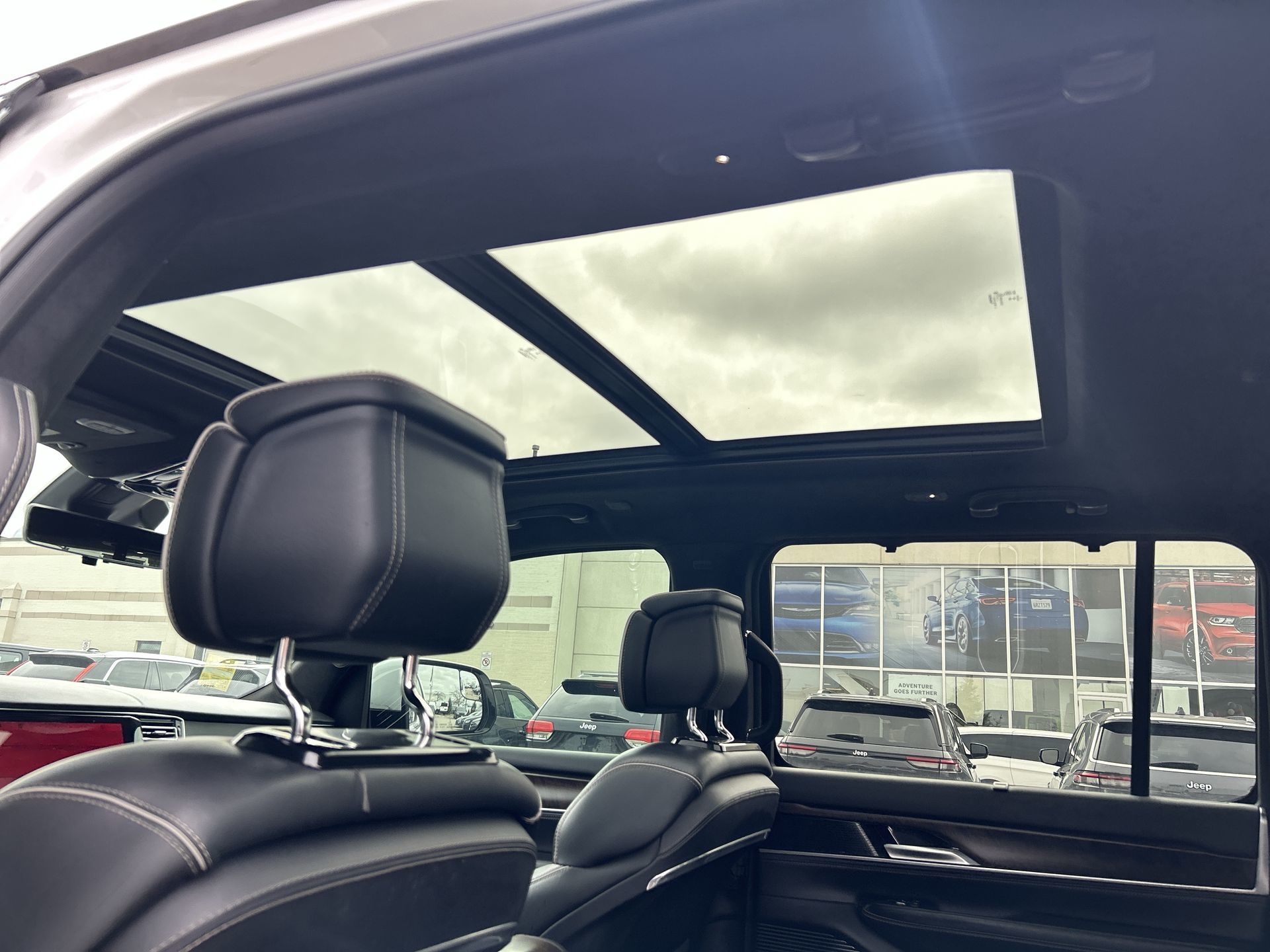 2022 Jeep Grand Wagoneer