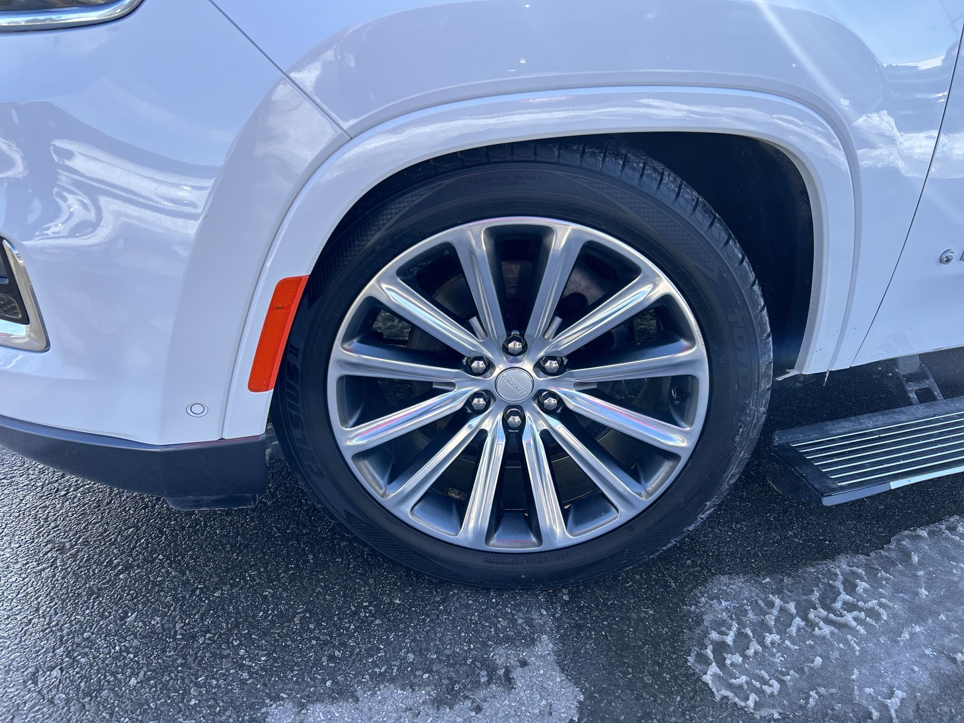 2022 Jeep Grand Wagoneer