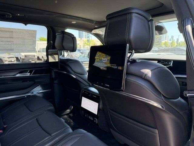 2026 Jeep Grand Wagoneer