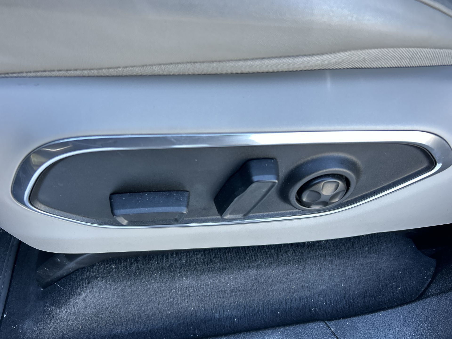 2023 Jeep Wagoneer L in Woodbridge, Ontario