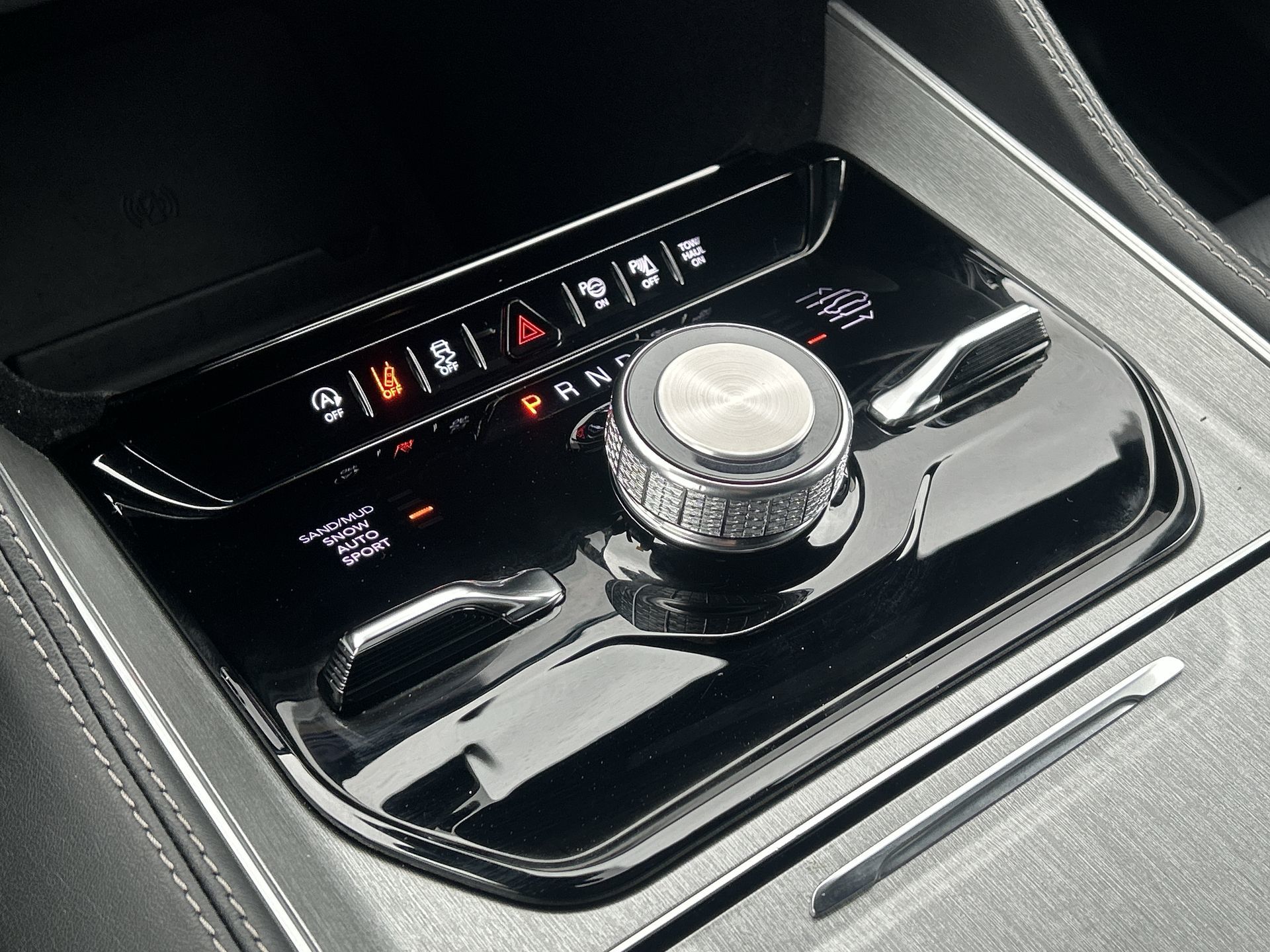 2025 Jeep Wagoneer L