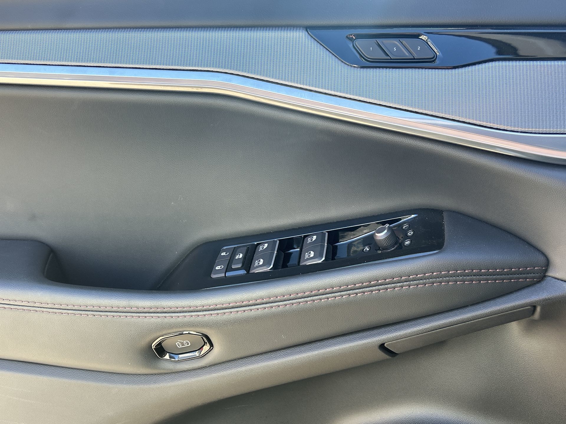 2025 Jeep Wagoneer S