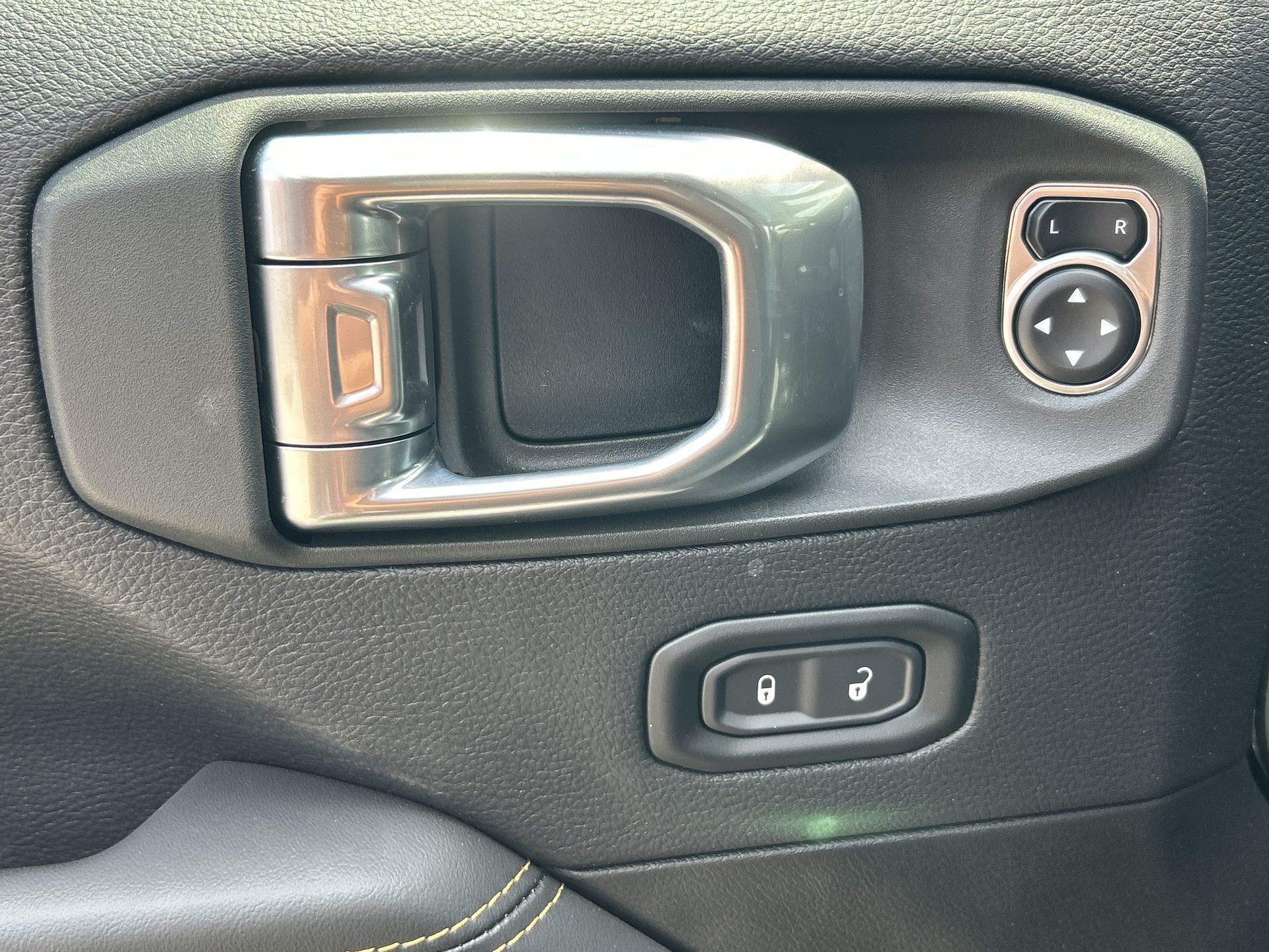 Jeep WRANGLER 4-Door  2025 à Woodbridge, Ontario