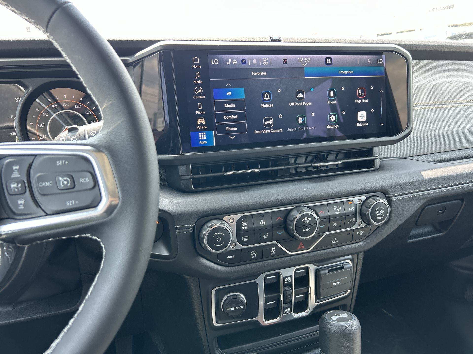 Jeep WRANGLER 4-Door  2025 à Woodbridge, Ontario