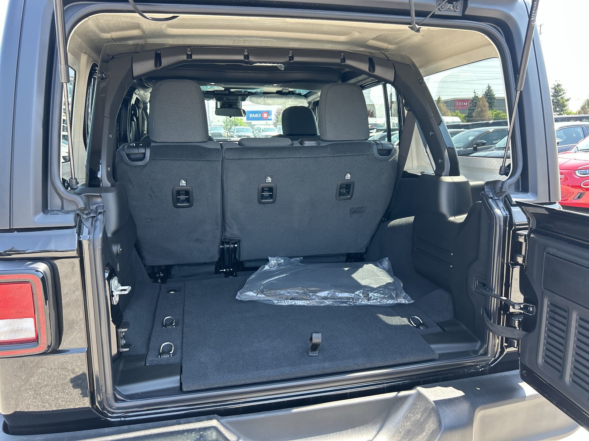 Jeep WRANGLER 4-Door  2025 à Woodbridge, Ontario