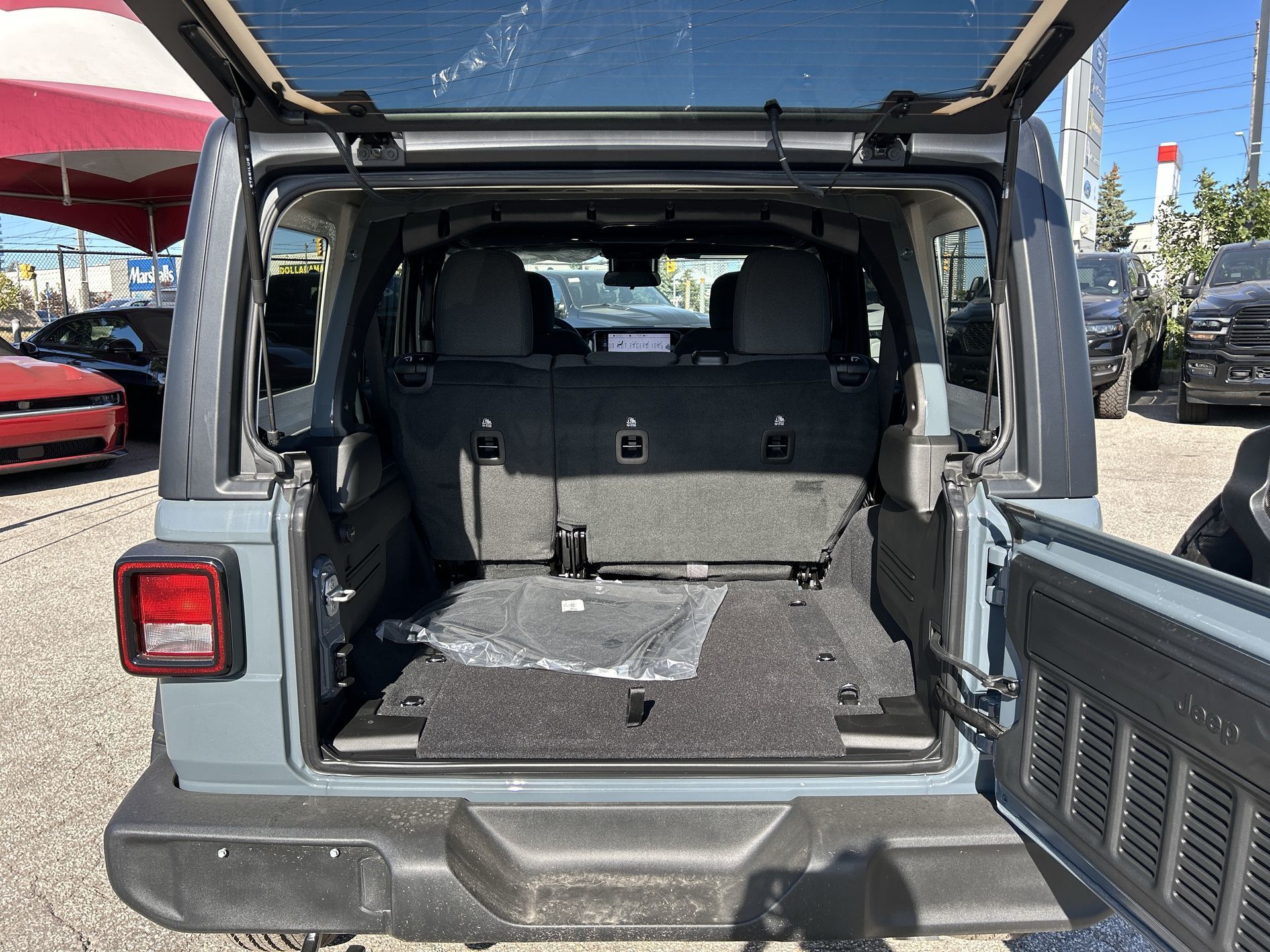 Jeep Wrangler 4-Door  2025 à Woodbridge, Ontario