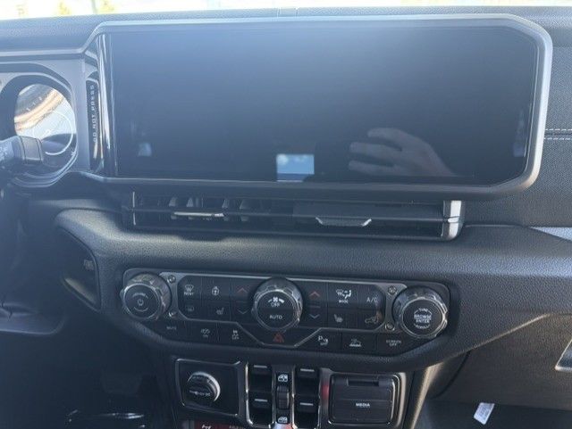 Jeep Wrangler 4-Door  2026 à Woodbridge, Ontario
