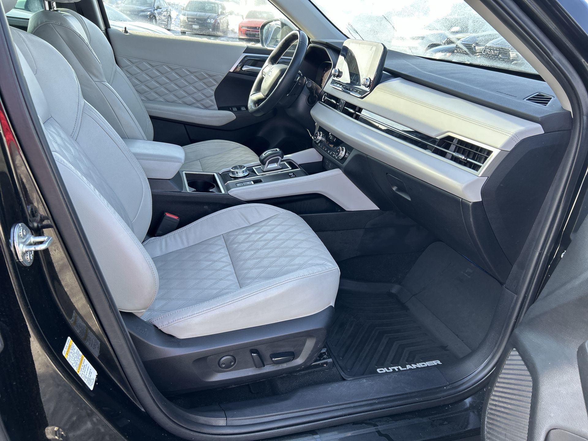 2023 Mitsubishi Outlander PHEV