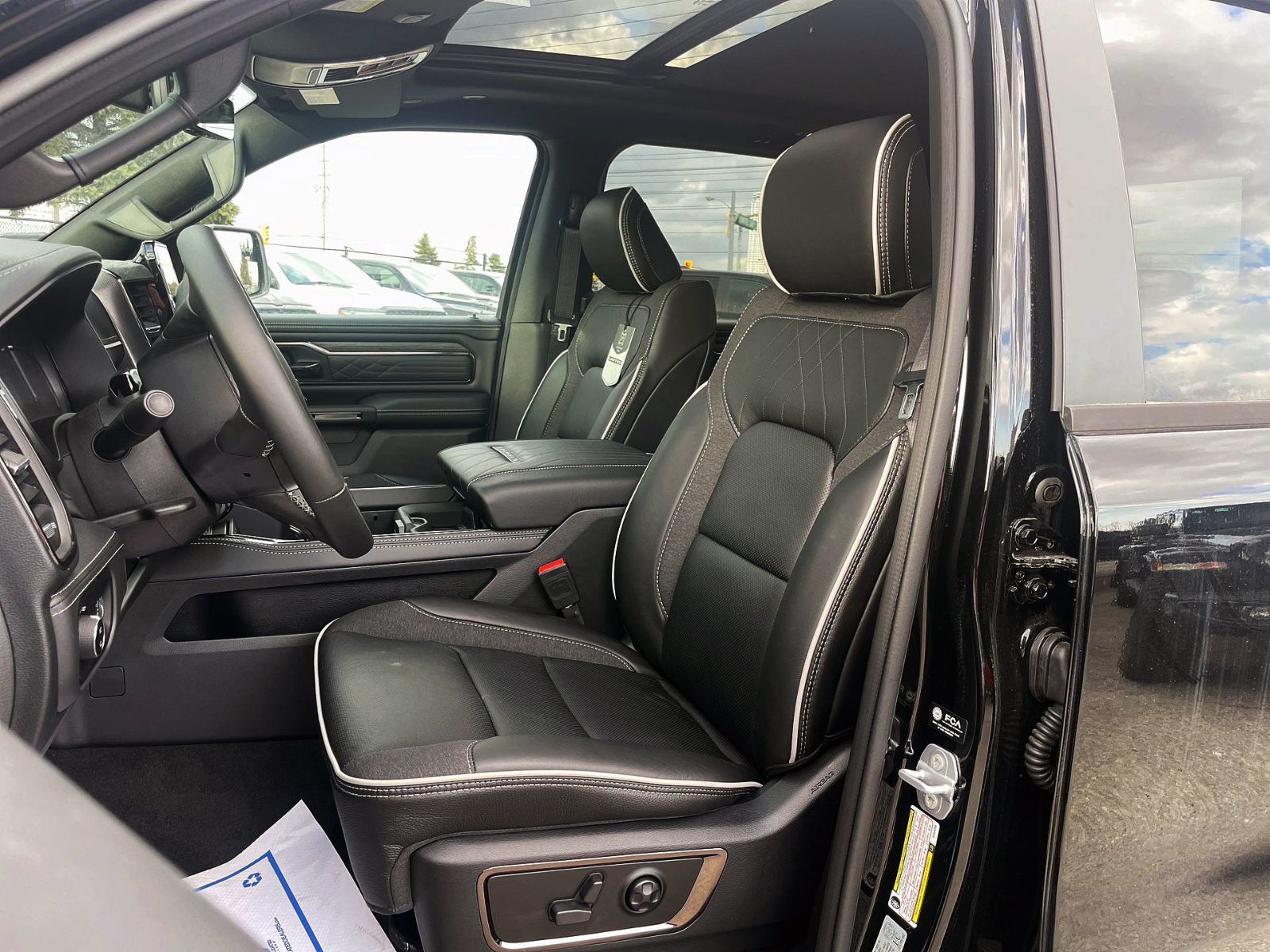 2025 Ram 1500 in Woodbridge, Ontario