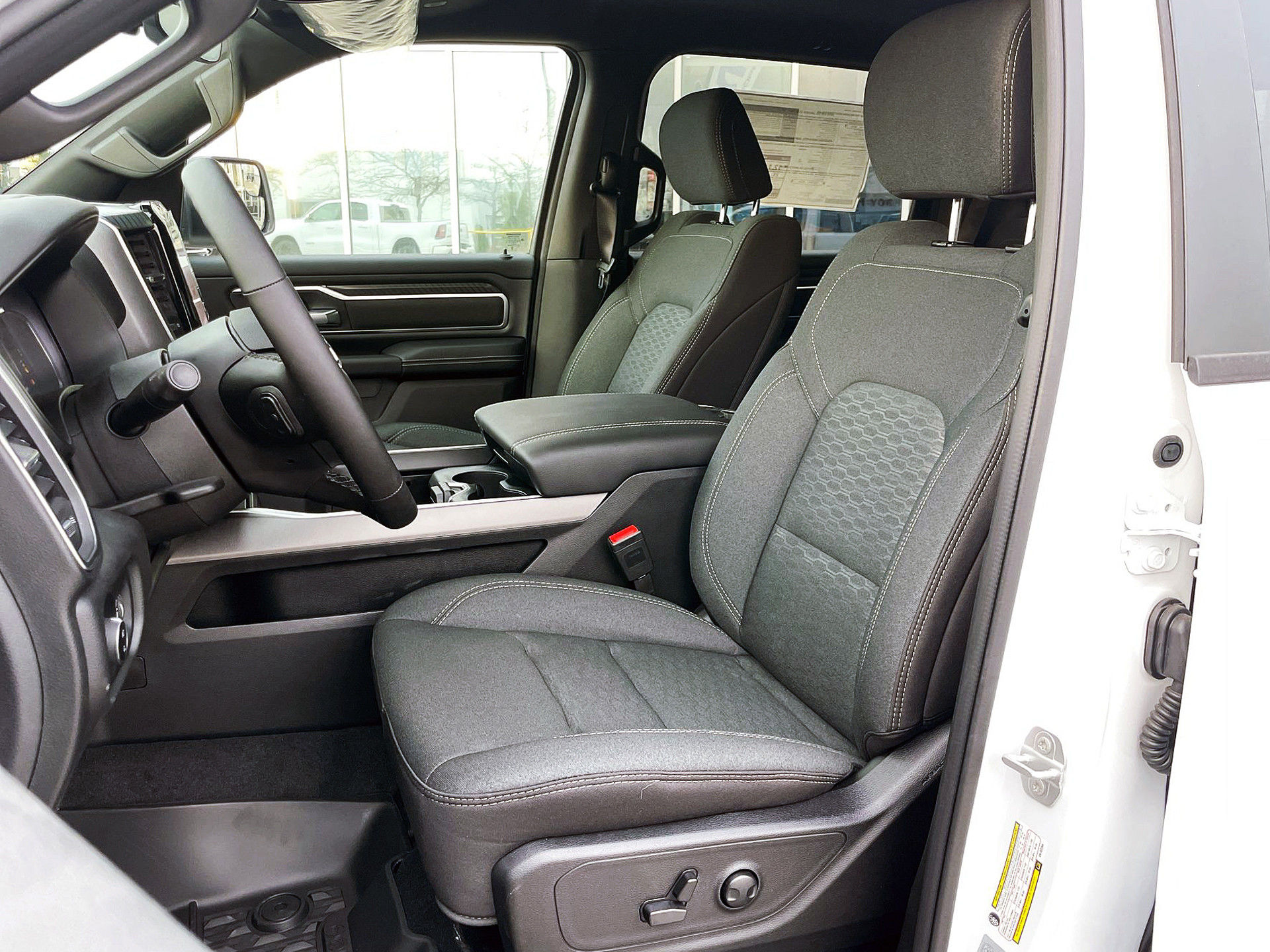2025 Ram 1500 in Woodbridge, Ontario