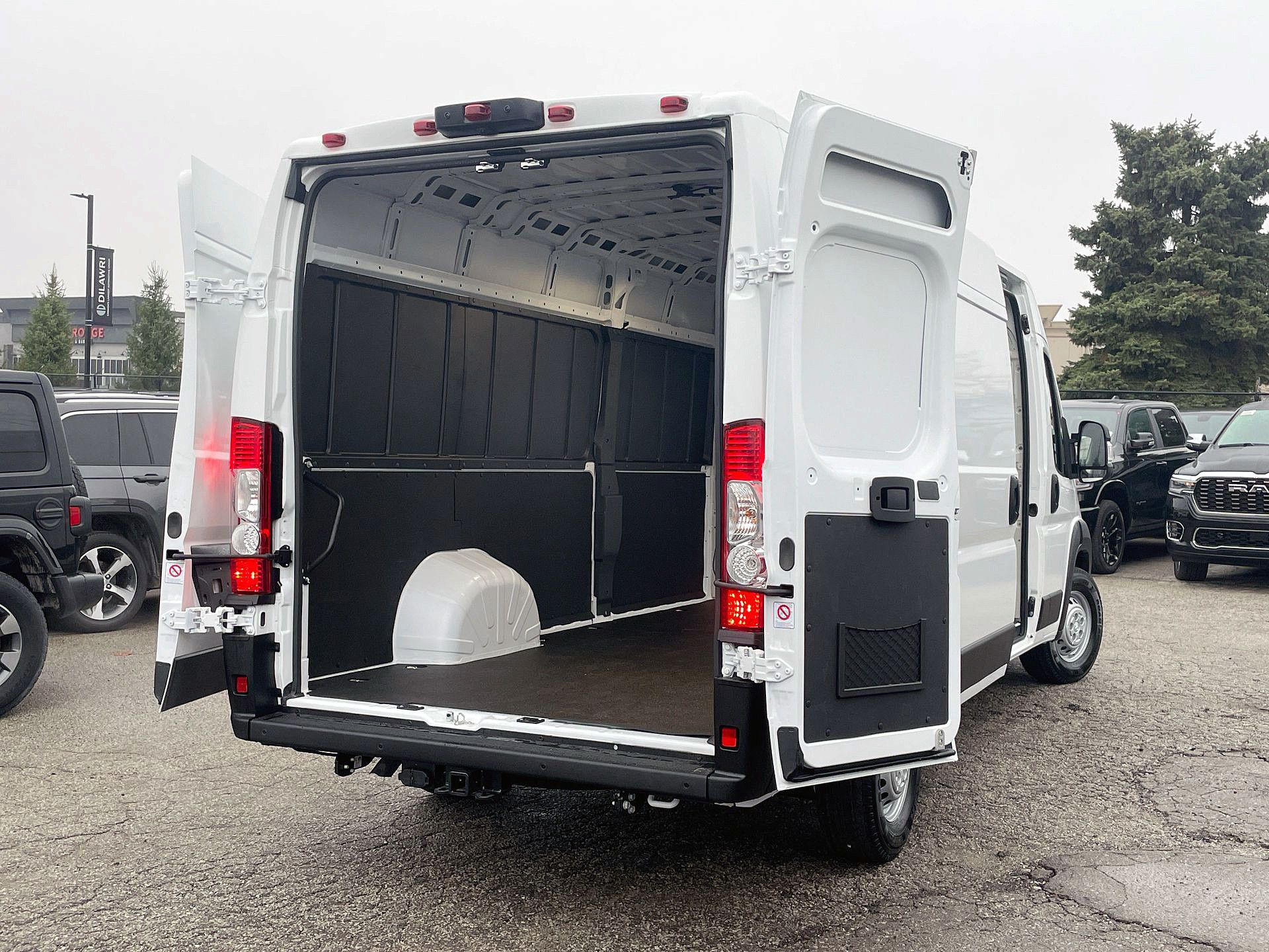 2025 Ram PROMASTER CARGO VAN 3500 in Woodbridge, Ontario