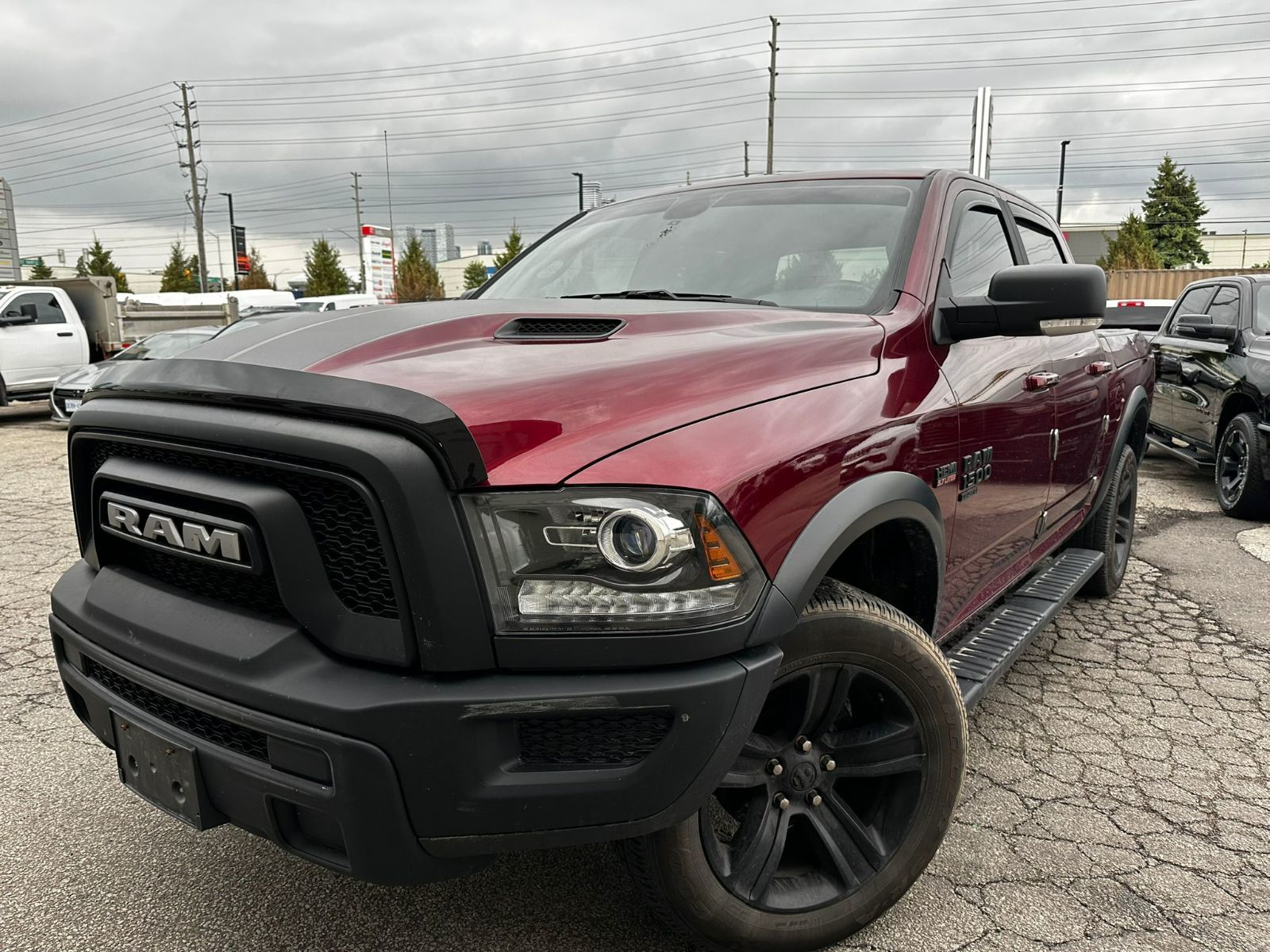 Ram RAM 1500 Classic Crew Cab 4x4 (DS)  2021 à Woodbridge, Ontario