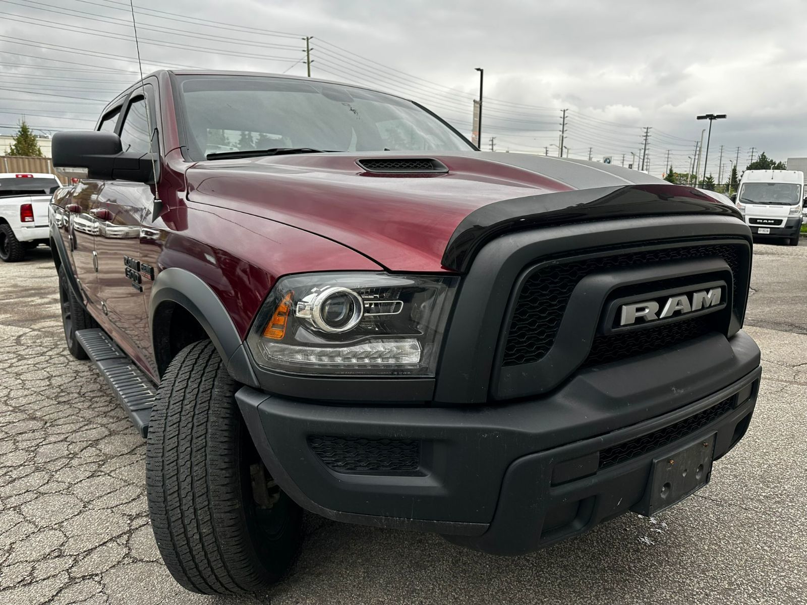 Ram RAM 1500 Classic Crew Cab 4x4 (DS)  2021 à Woodbridge, Ontario