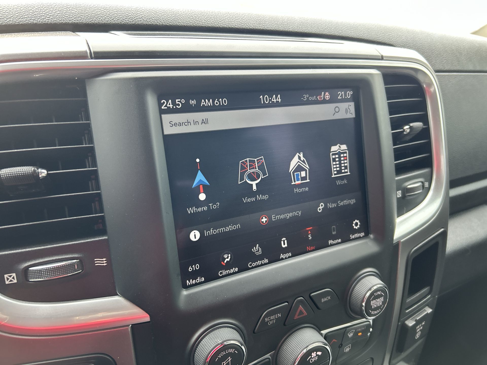 2021 Ram RAM 1500 Classic Crew Cab 4x4 (DS)