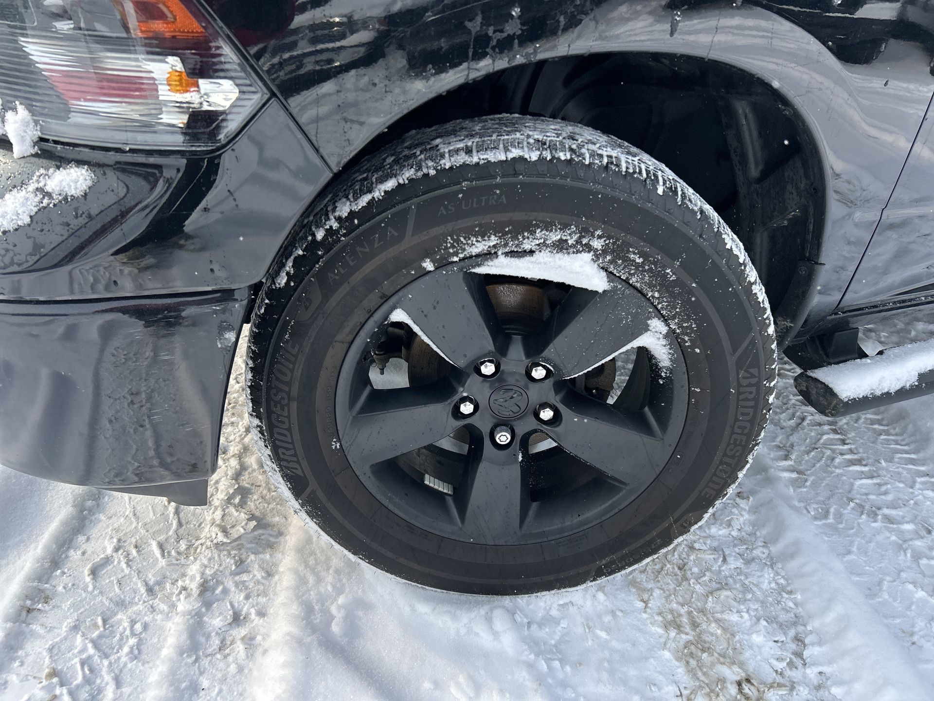 2021 Ram RAM 1500 Classic Crew Cab 4x4 (DS)