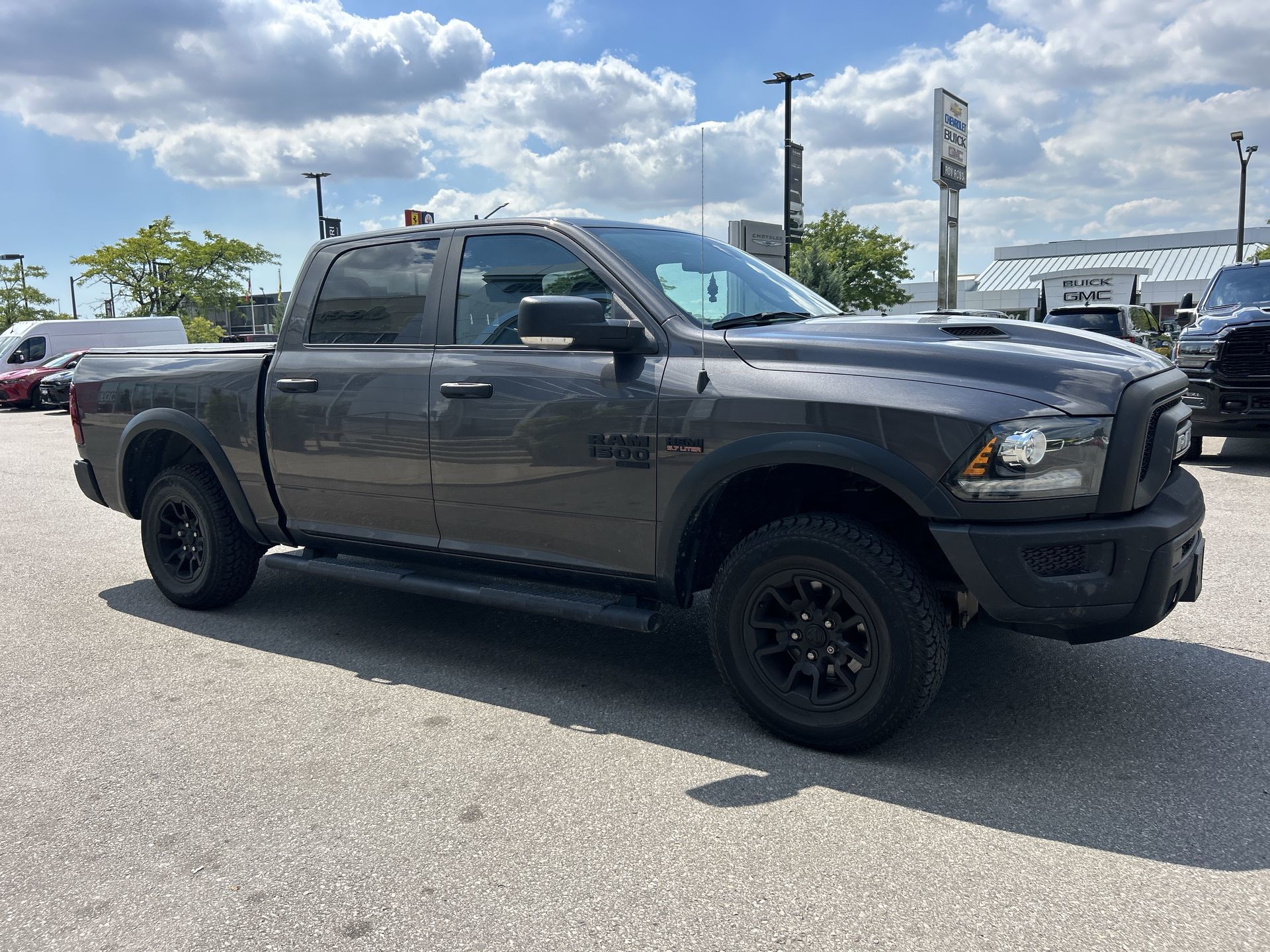 2022 Ram RAM 1500 Classic Crew Cab 4x4 (DS)