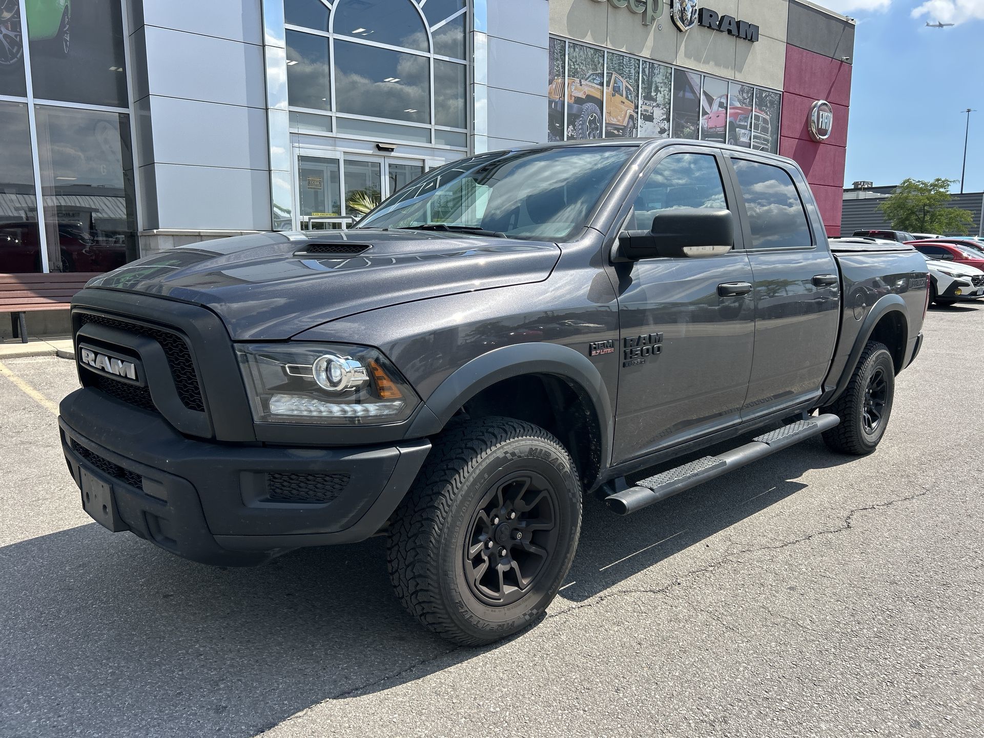 2022 Ram RAM 1500 Classic Crew Cab 4x4 (DS)