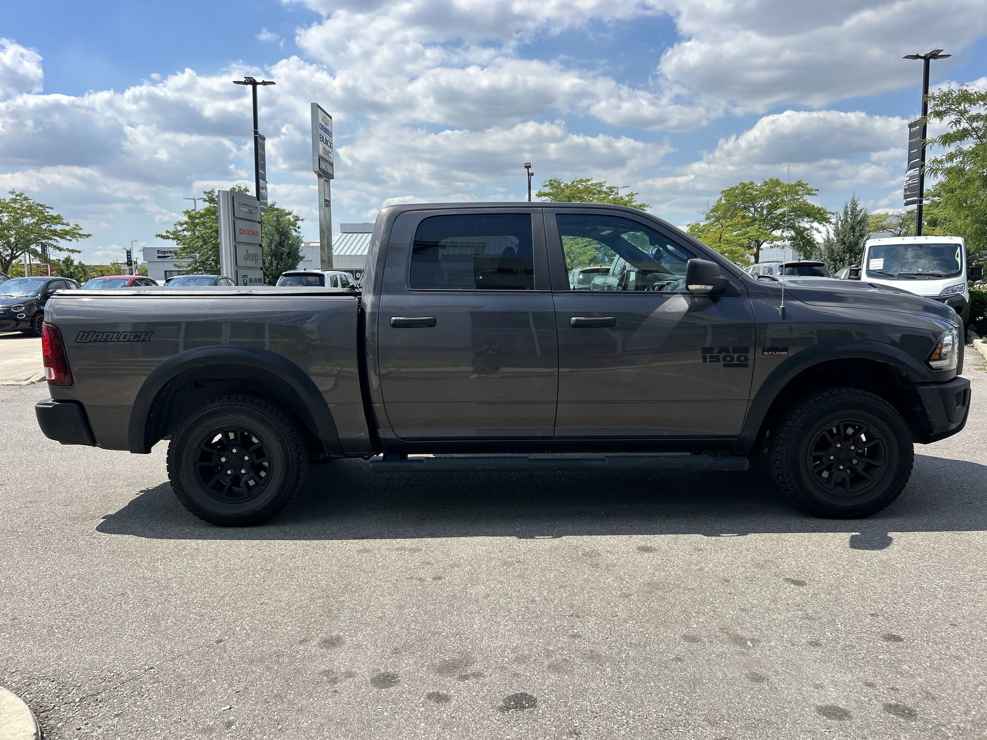 2022 Ram RAM 1500 Classic Crew Cab 4x4 (DS)
