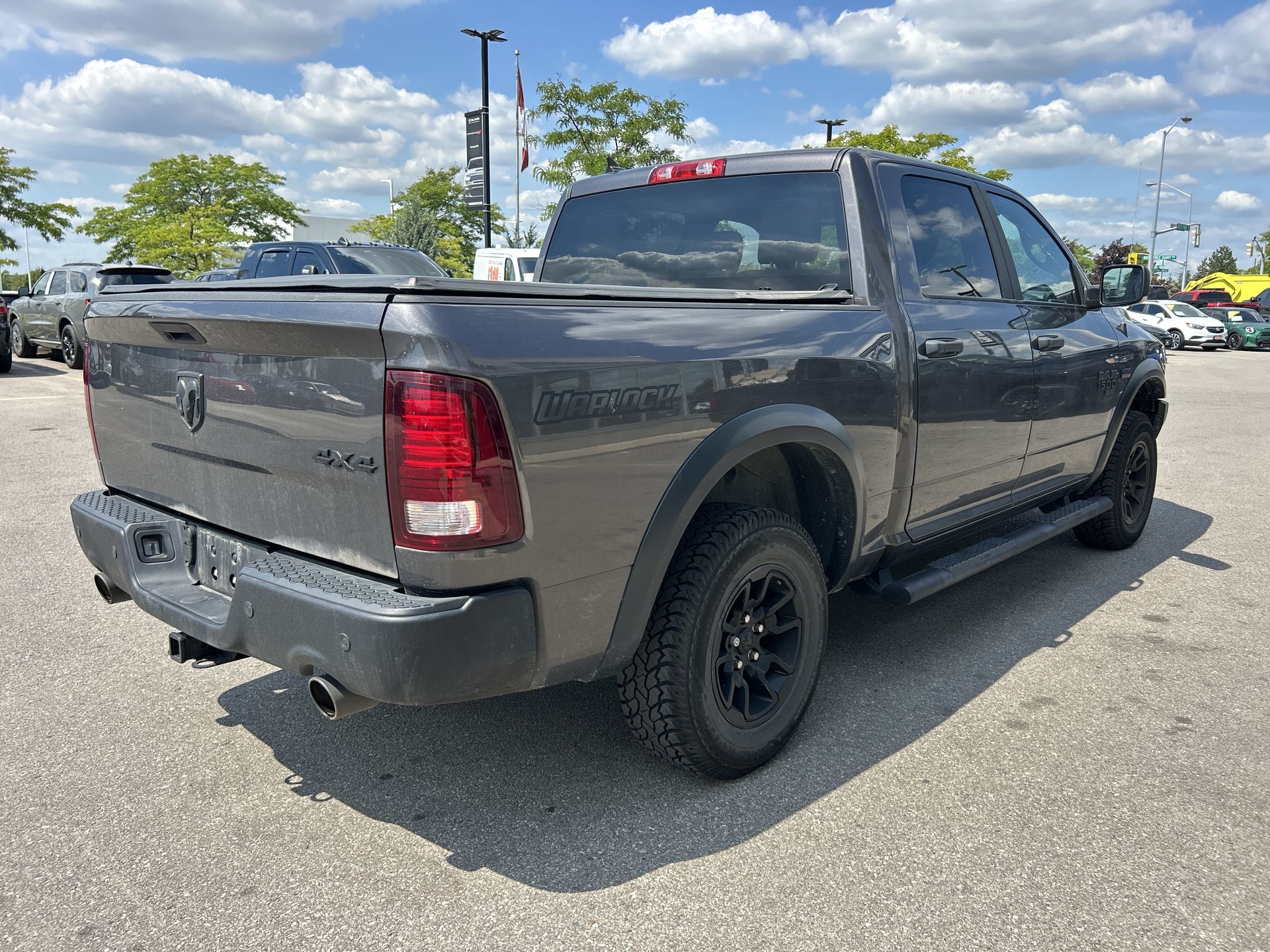 2022 Ram RAM 1500 Classic Crew Cab 4x4 (DS)