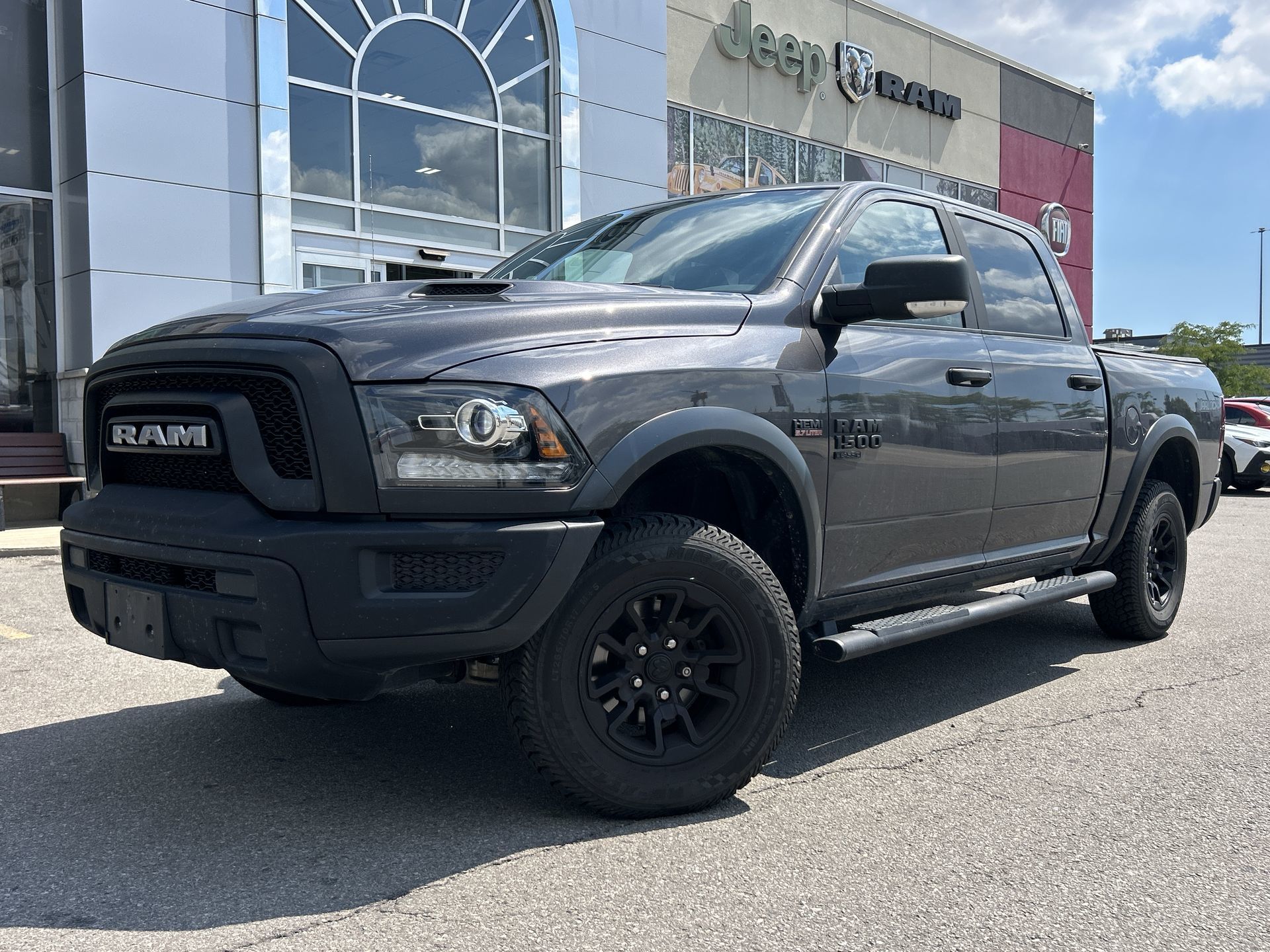 2022 Ram RAM 1500 Classic Crew Cab 4x4 (DS)