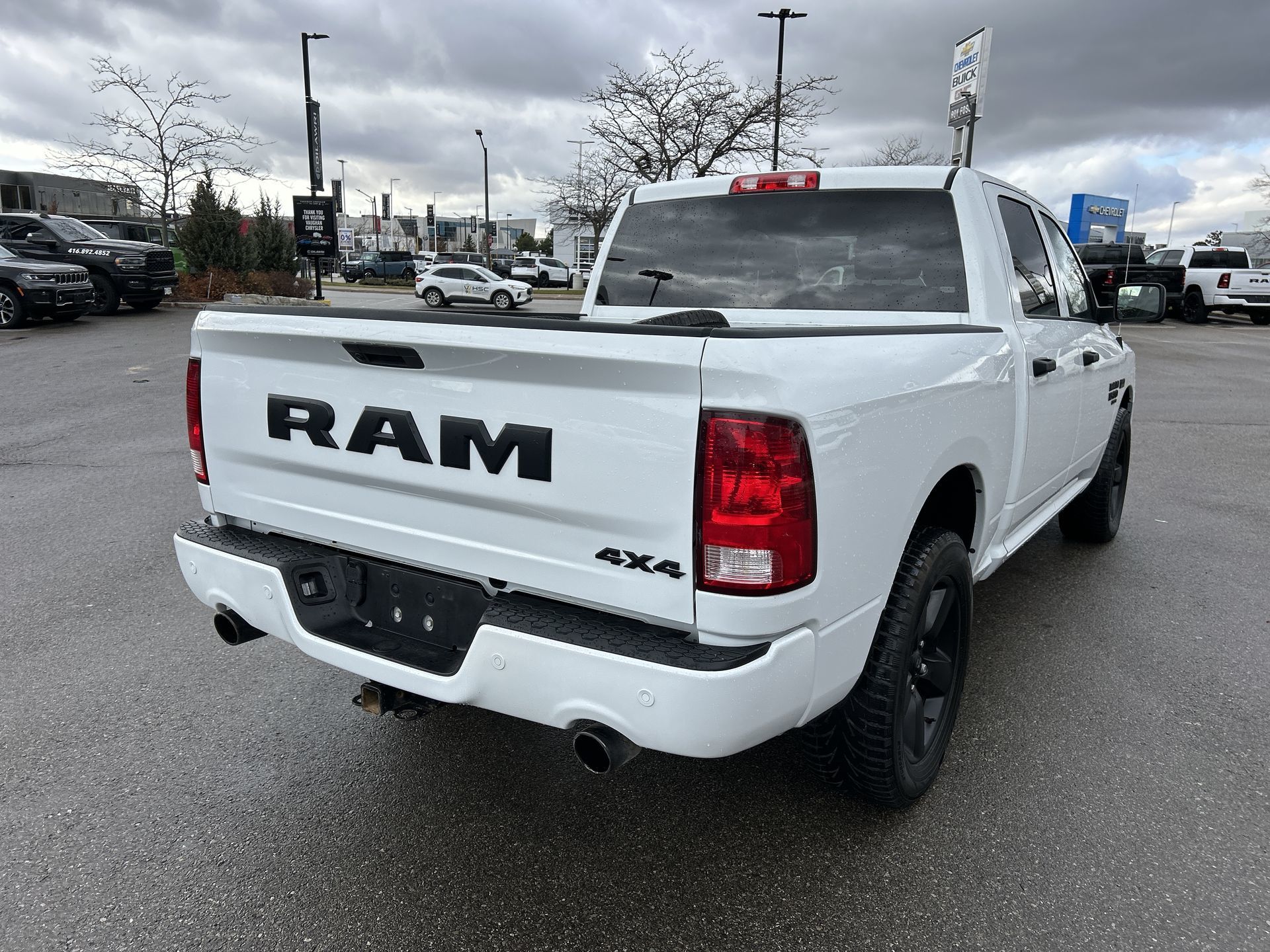 2022 Ram RAM 1500 Classic Crew Cab 4x4 (DS)