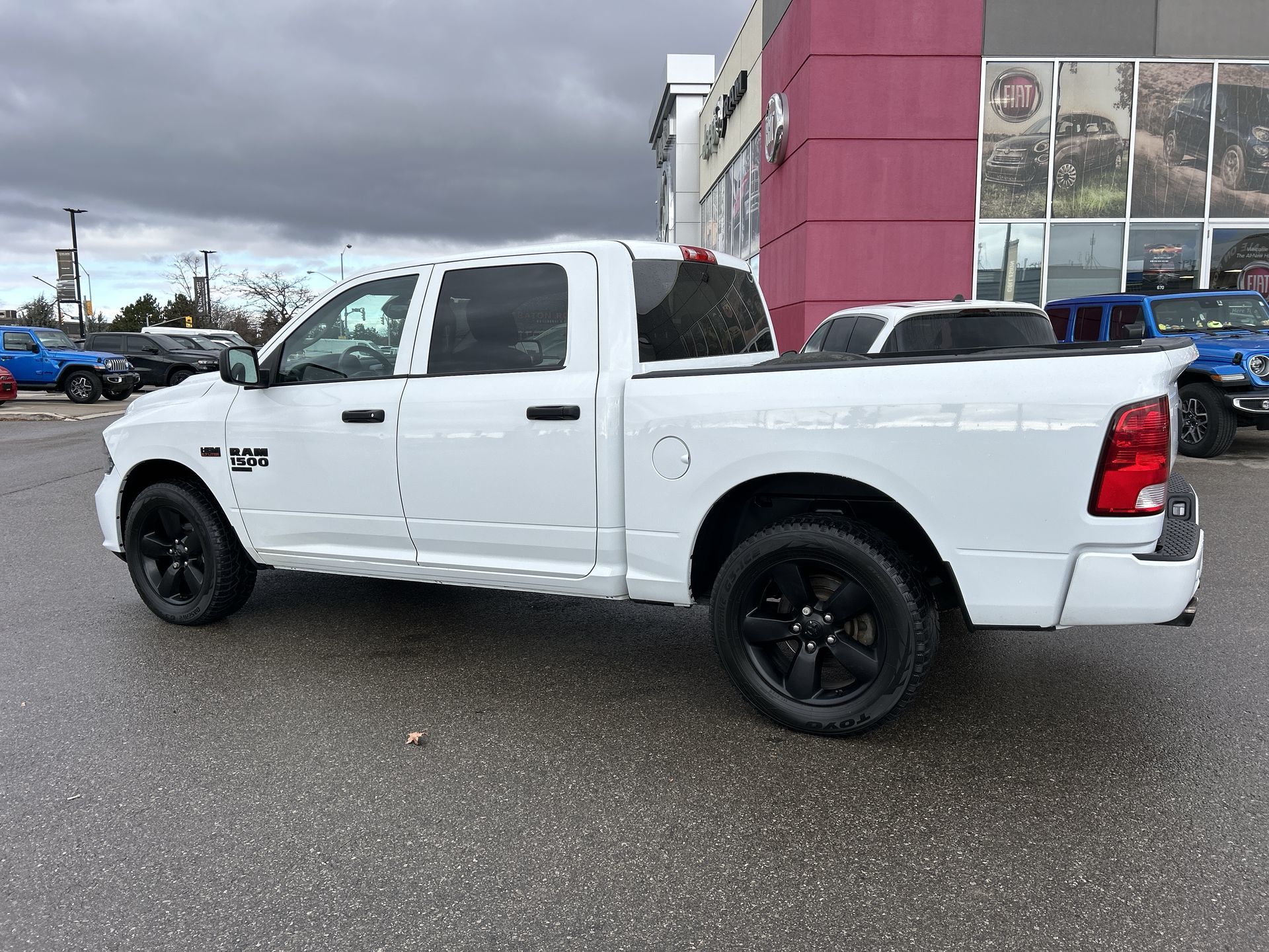 2022 Ram RAM 1500 Classic Crew Cab 4x4 (DS)