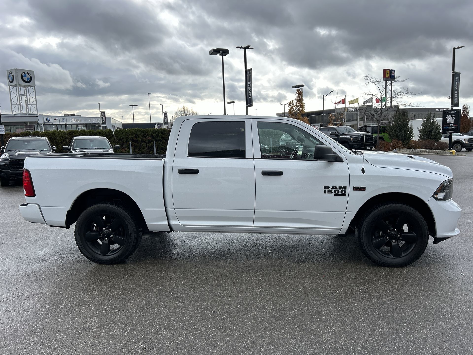 2022 Ram RAM 1500 Classic Crew Cab 4x4 (DS)