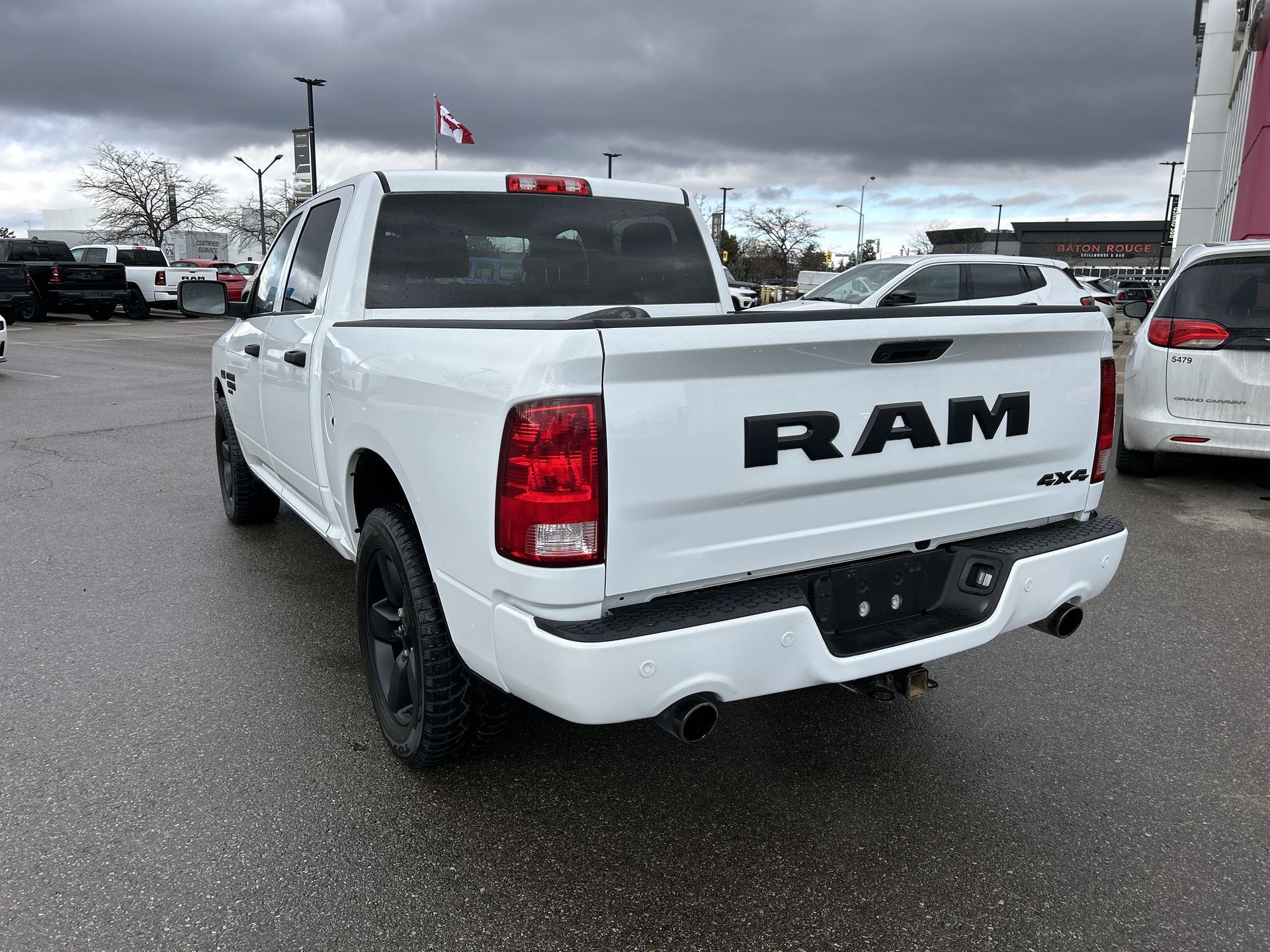 2022 Ram RAM 1500 Classic Crew Cab 4x4 (DS)