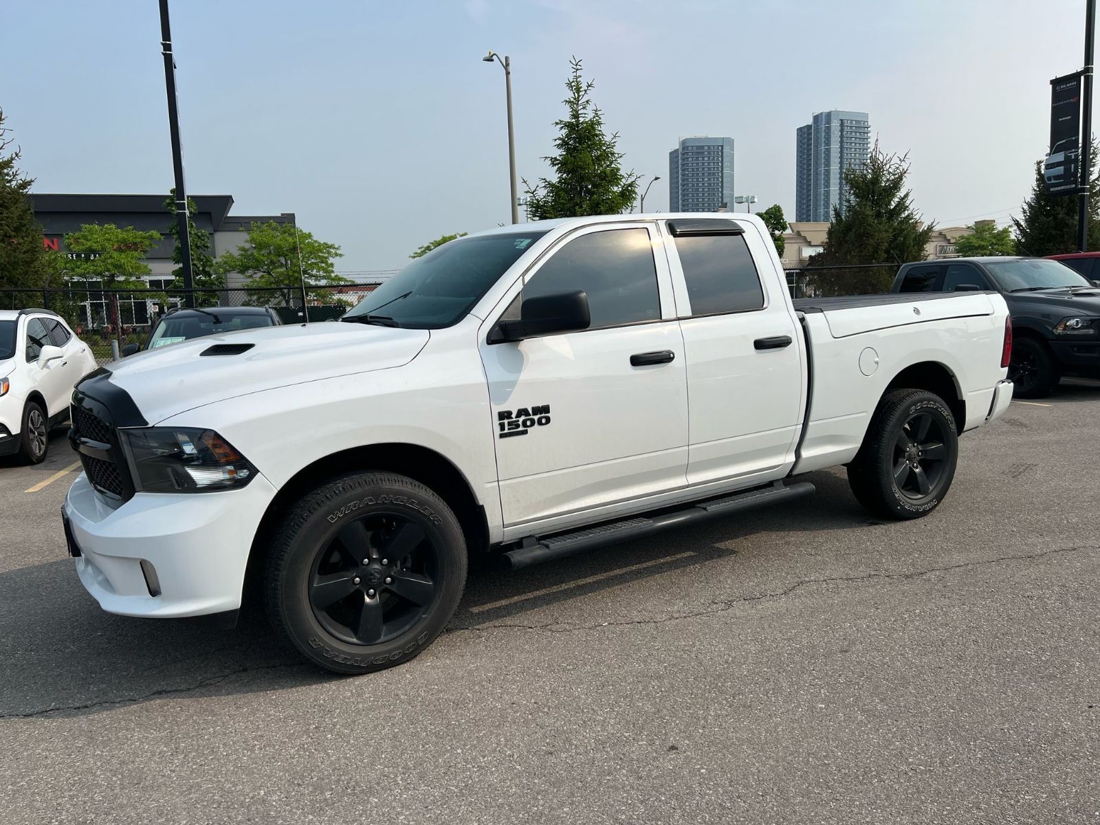 2021 Ram RAM 1500 Classic Quad Cab 4x4 (DS) in Woodbridge, Ontario