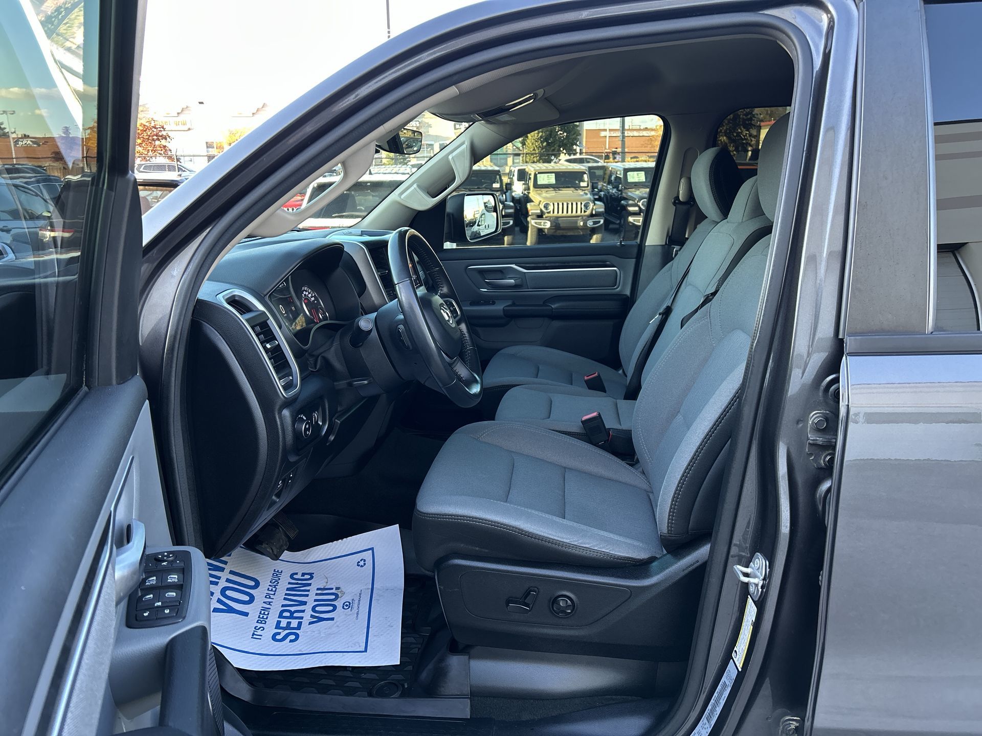 2020 Ram RAM 1500 Crew Cab 4x4 (DT)