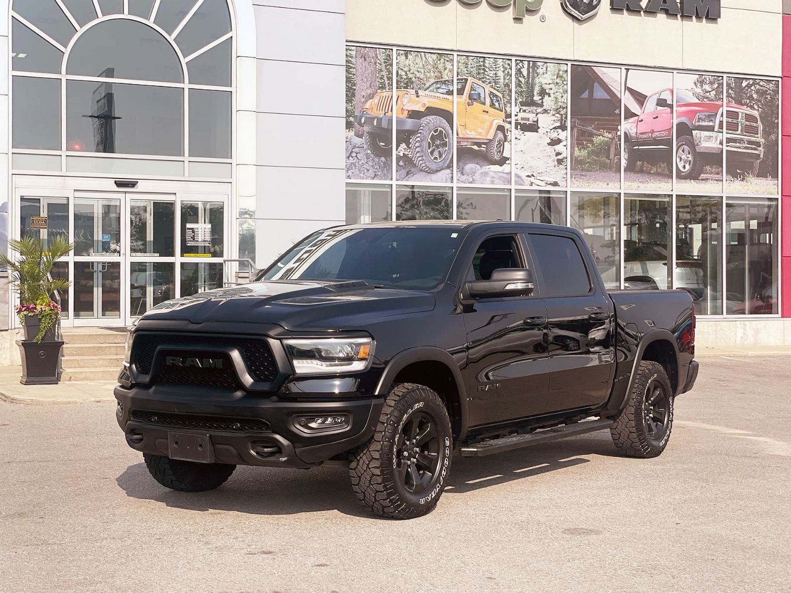 Ram RAM 1500 Crew Cab 4x4 (dt)  2022 à Woodbridge, Ontario
