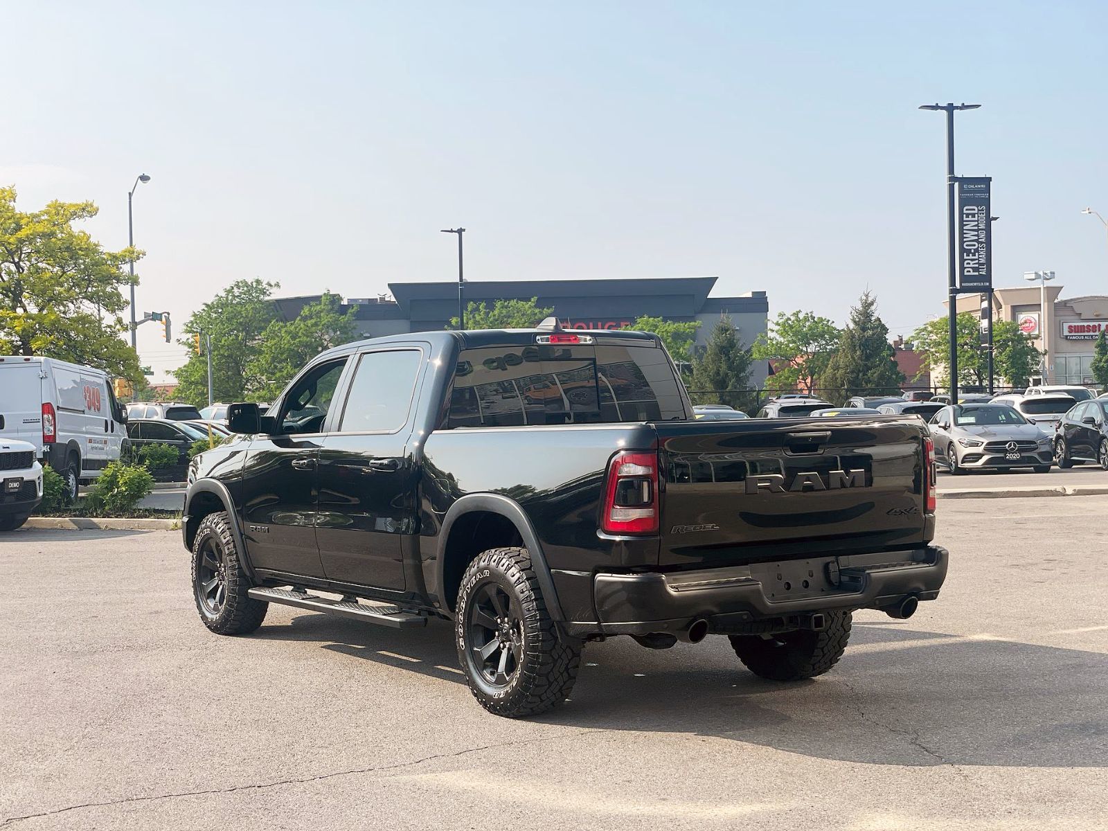 Ram RAM 1500 Crew Cab 4x4 (dt)  2022 à Woodbridge, Ontario