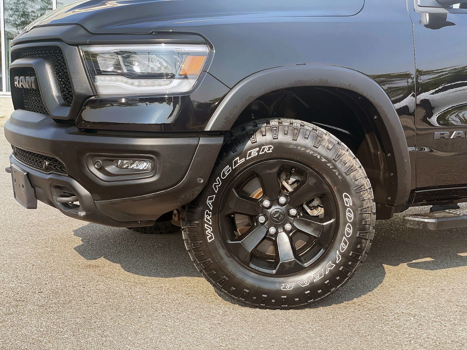 Ram RAM 1500 Crew Cab 4x4 (dt)  2022 à Woodbridge, Ontario