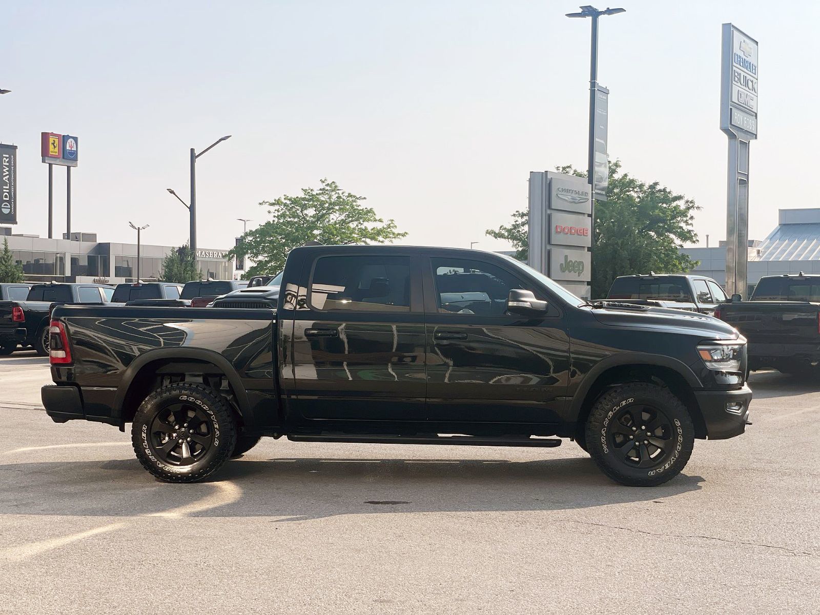 Ram RAM 1500 Crew Cab 4x4 (dt)  2022 à Woodbridge, Ontario