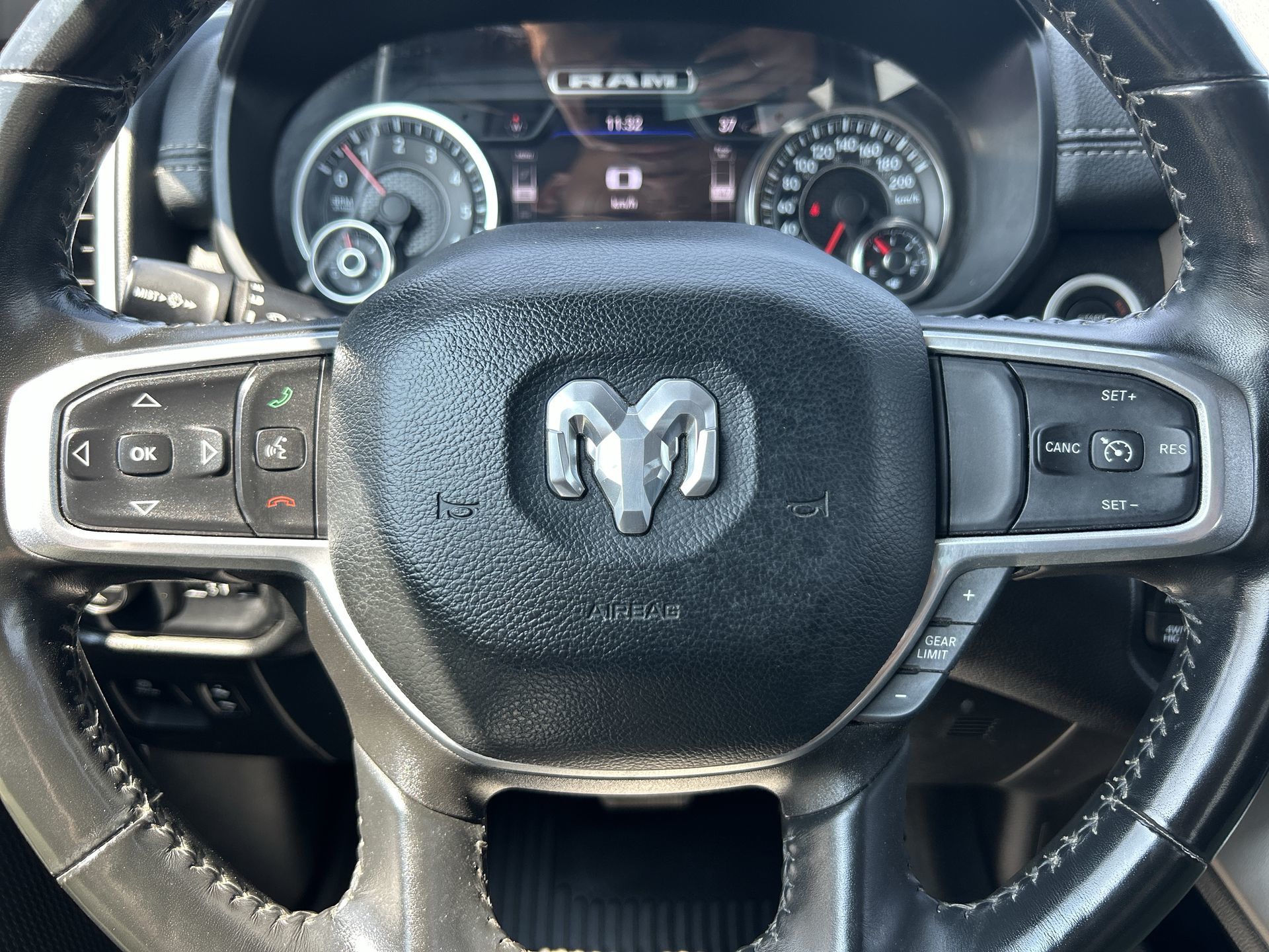 Ram RAM 1500 Crew Cab 4x4 (dt)  2022 à Woodbridge, Ontario