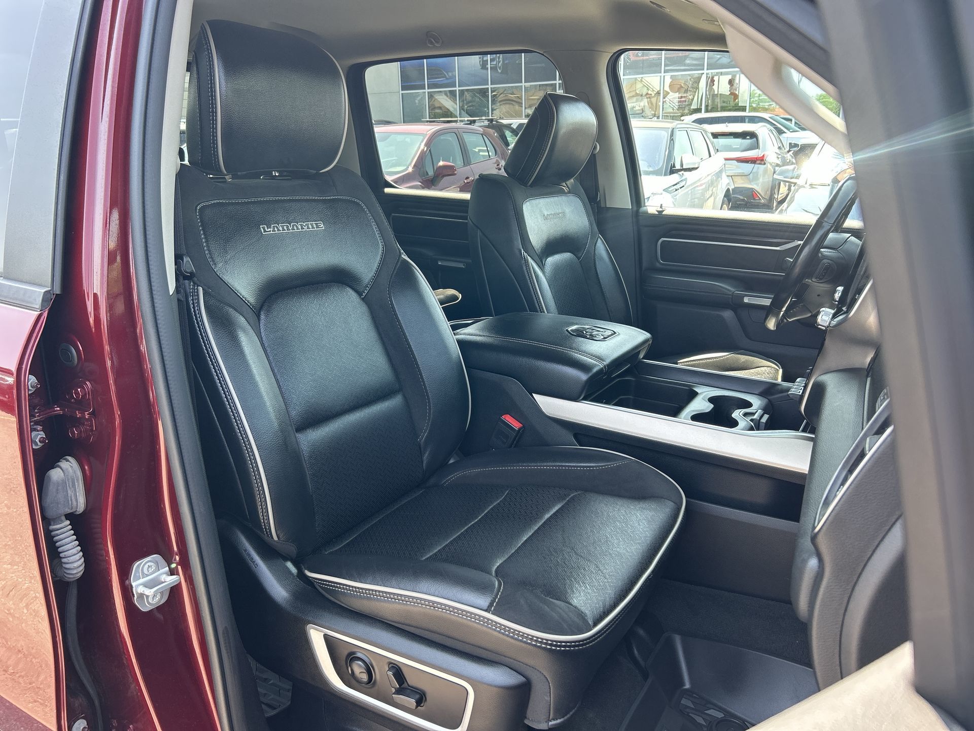 Ram RAM 1500 Crew Cab 4x4 (dt)  2022 à Woodbridge, Ontario