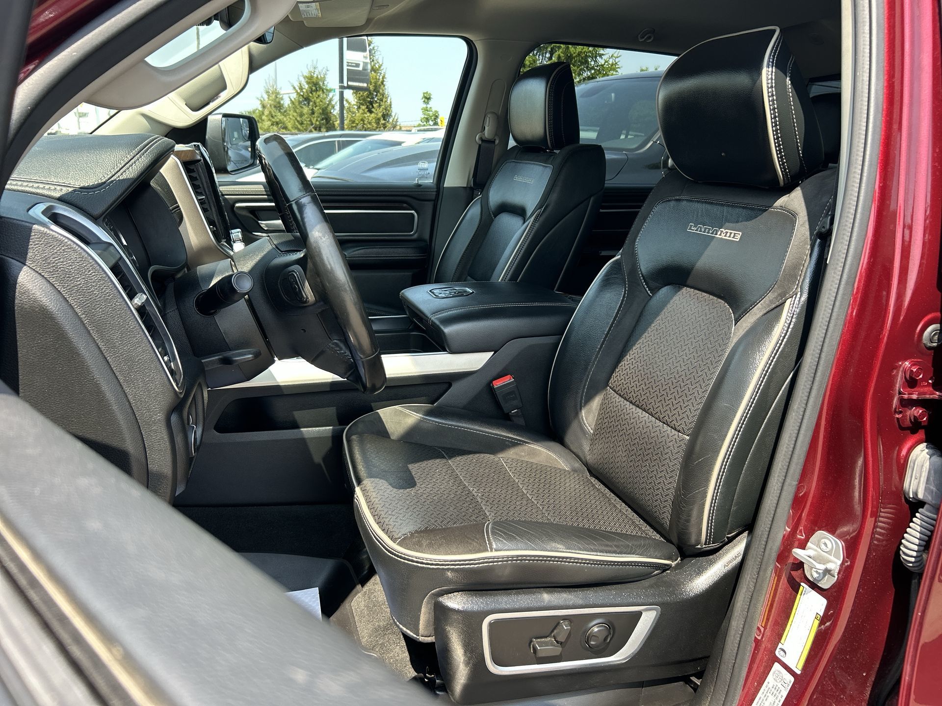 Ram RAM 1500 Crew Cab 4x4 (dt)  2022 à Woodbridge, Ontario